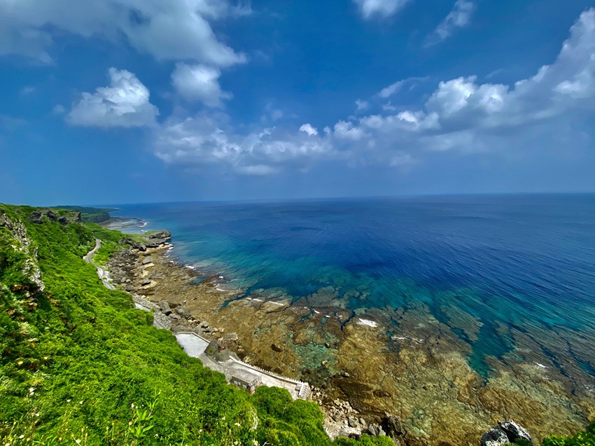 沖縄県伊江島のモズク漁場の写真